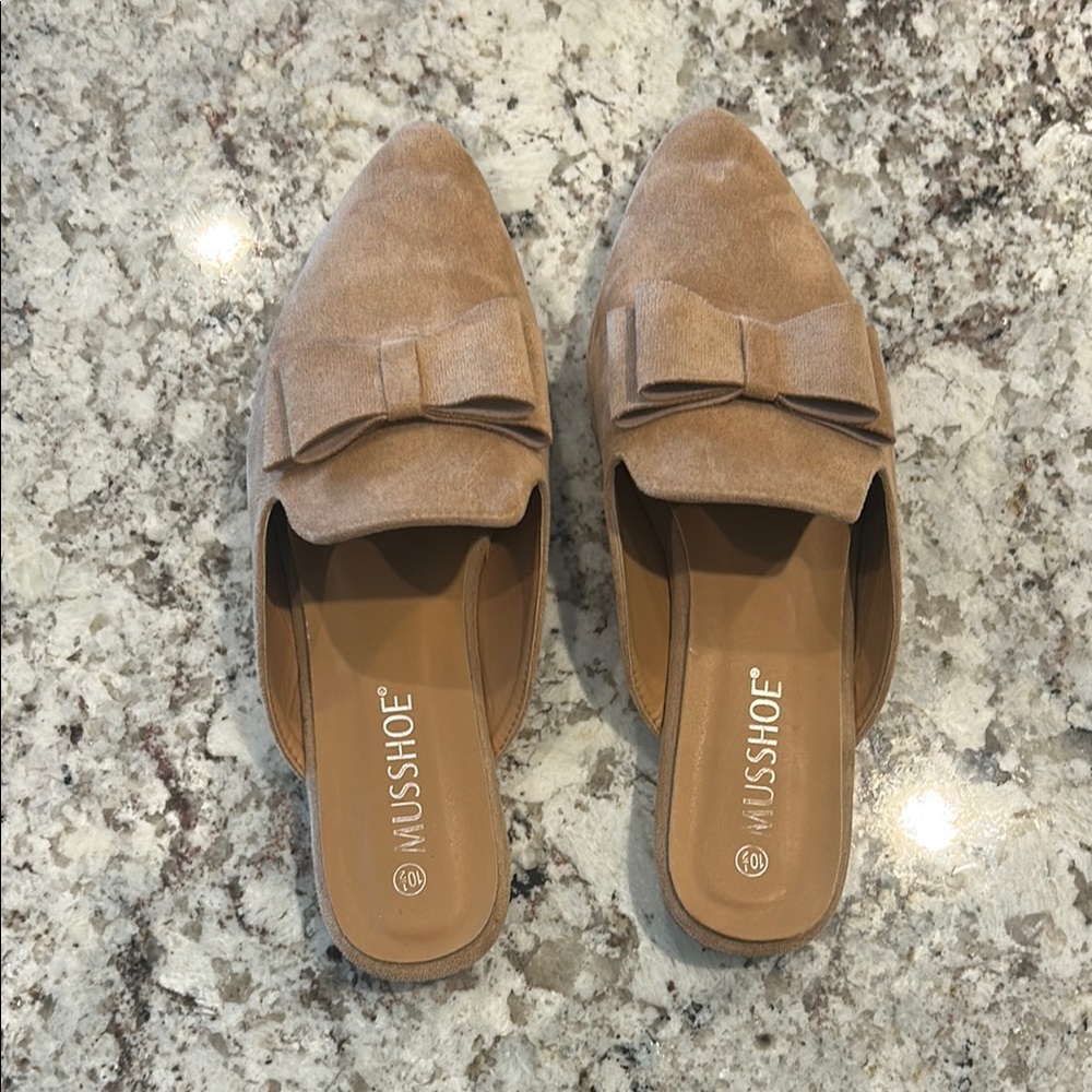 Suede bow mules